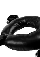 Shots Gepolsterte Oberschenkelmanschetten mit Handfesseln schwarz