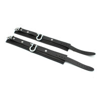 Kiotos Leather Ankle cuffs with Metal Shackle